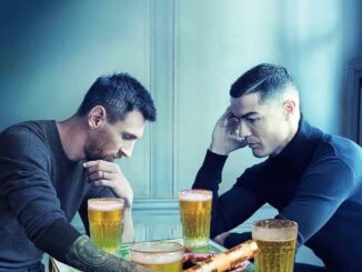 Cầu Thủ Tự Sướng: Meme Messi & Ronaldo Và Cuộc Chạy Đua Không Hồi Kết Trên Mạng